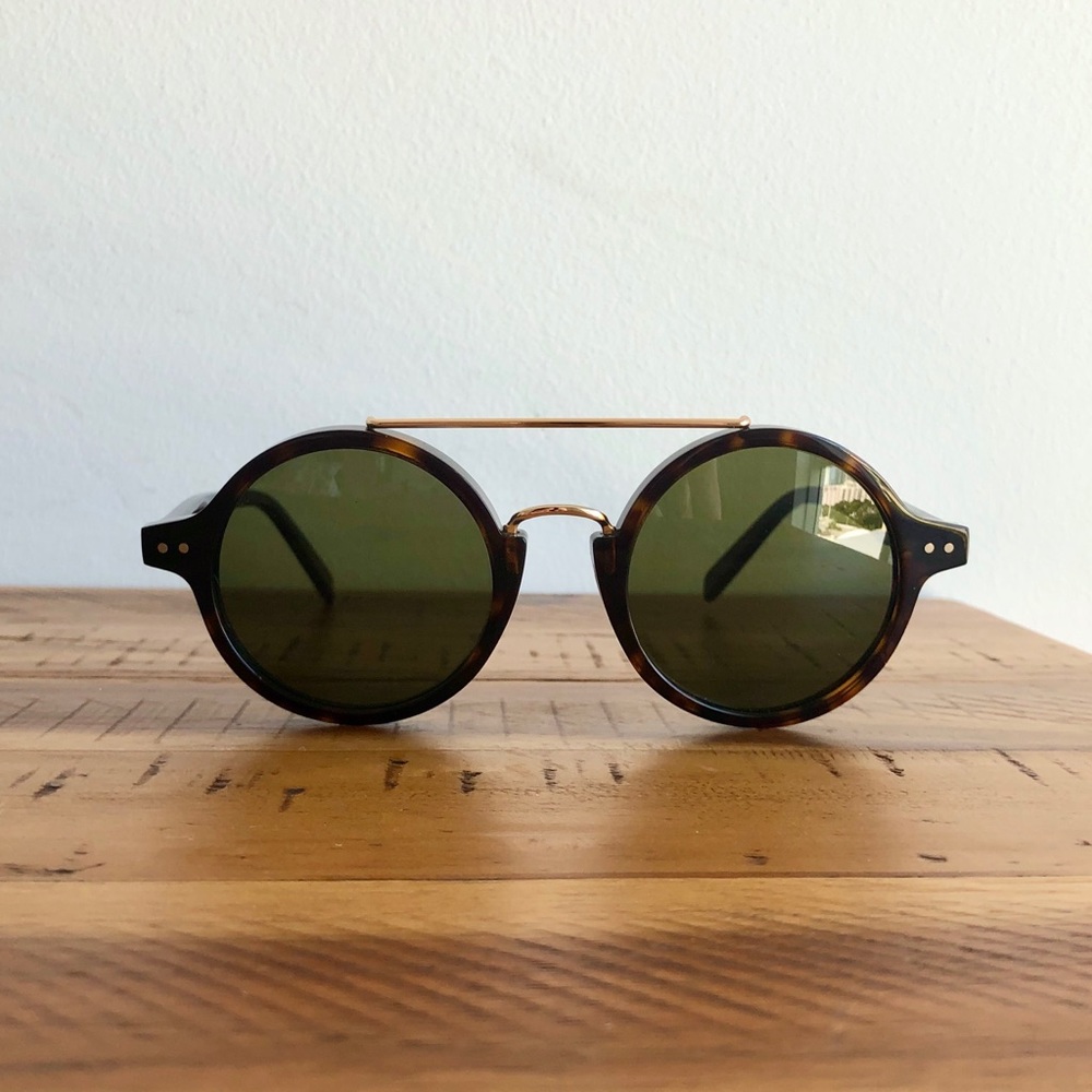 🌟SOLD🌟 Celine Round Sunglasses - Picture 2 of 7